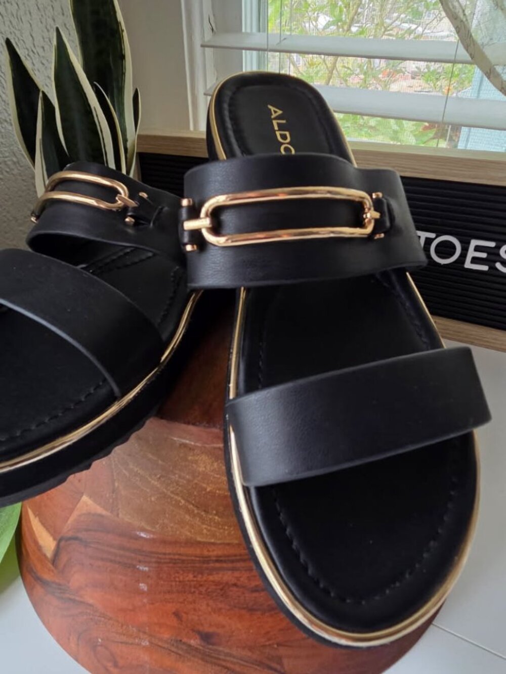NWOT Aldo Vegan Lagoon Slide -Black and Gold Wedge Sandals sz 8